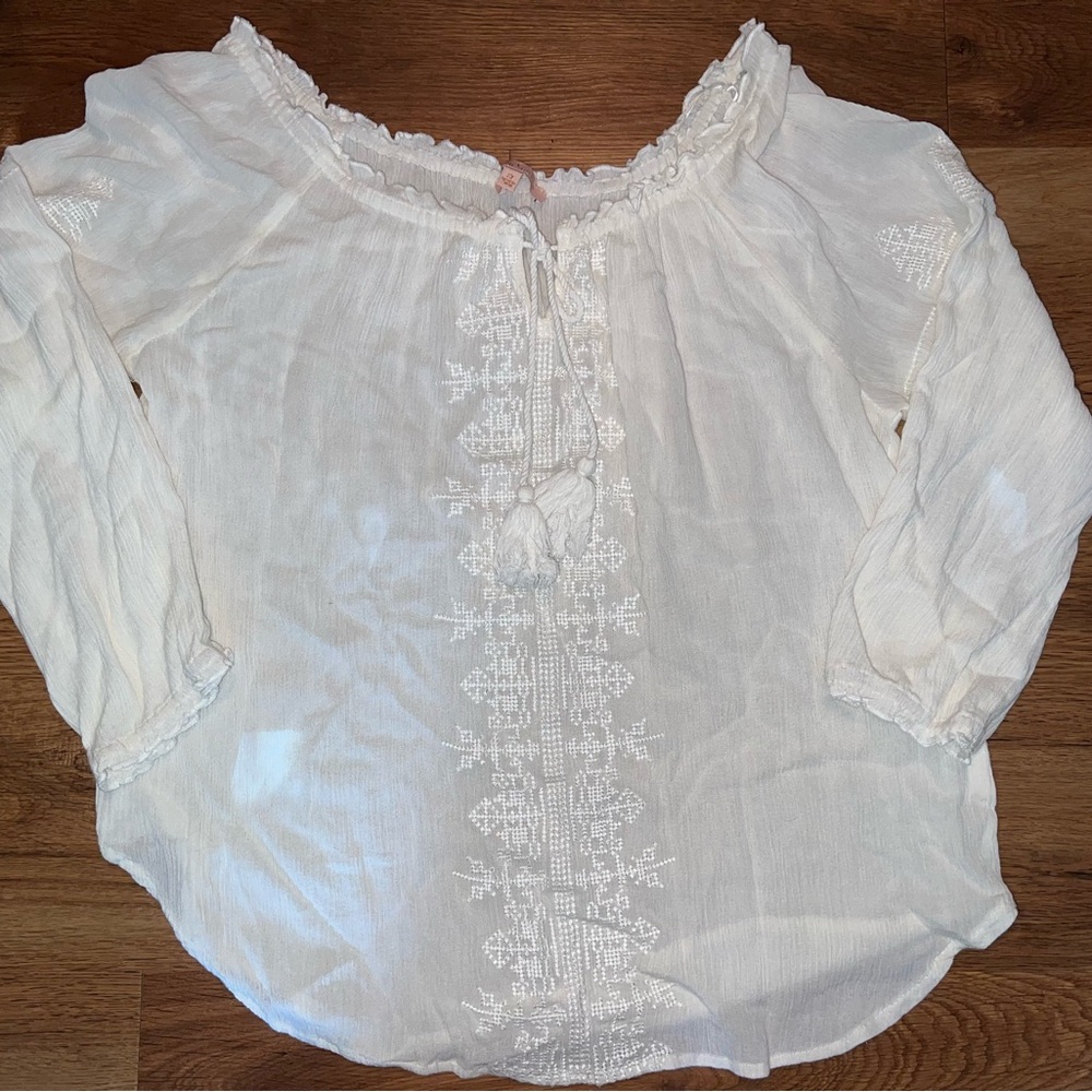 Gibson Latimer Ivory Lace Trim Top